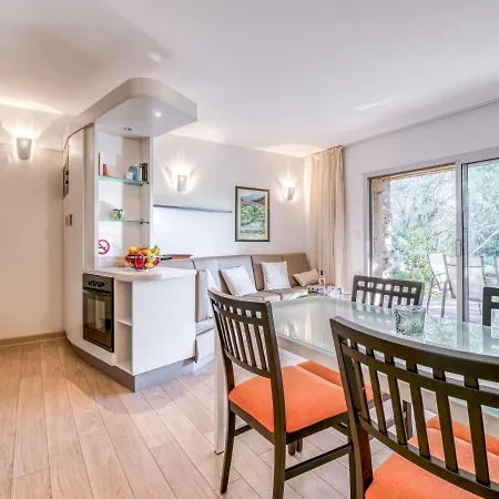 Appartement Cala Sultana-17 By Interhome